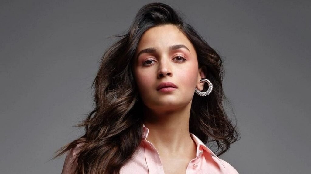 345818480_995757611449637_4700243264833717416_n-1024x576 ALIA BHATT: A TRAILBLAZING TALENT IN THE ENTERTAINMENT WORLD